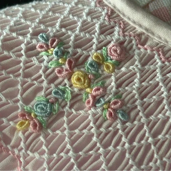 ANAVINI Hand Smocked Light Pink Dress With Crosses Baby Girls Size 9 Months - Picture 4 of 9